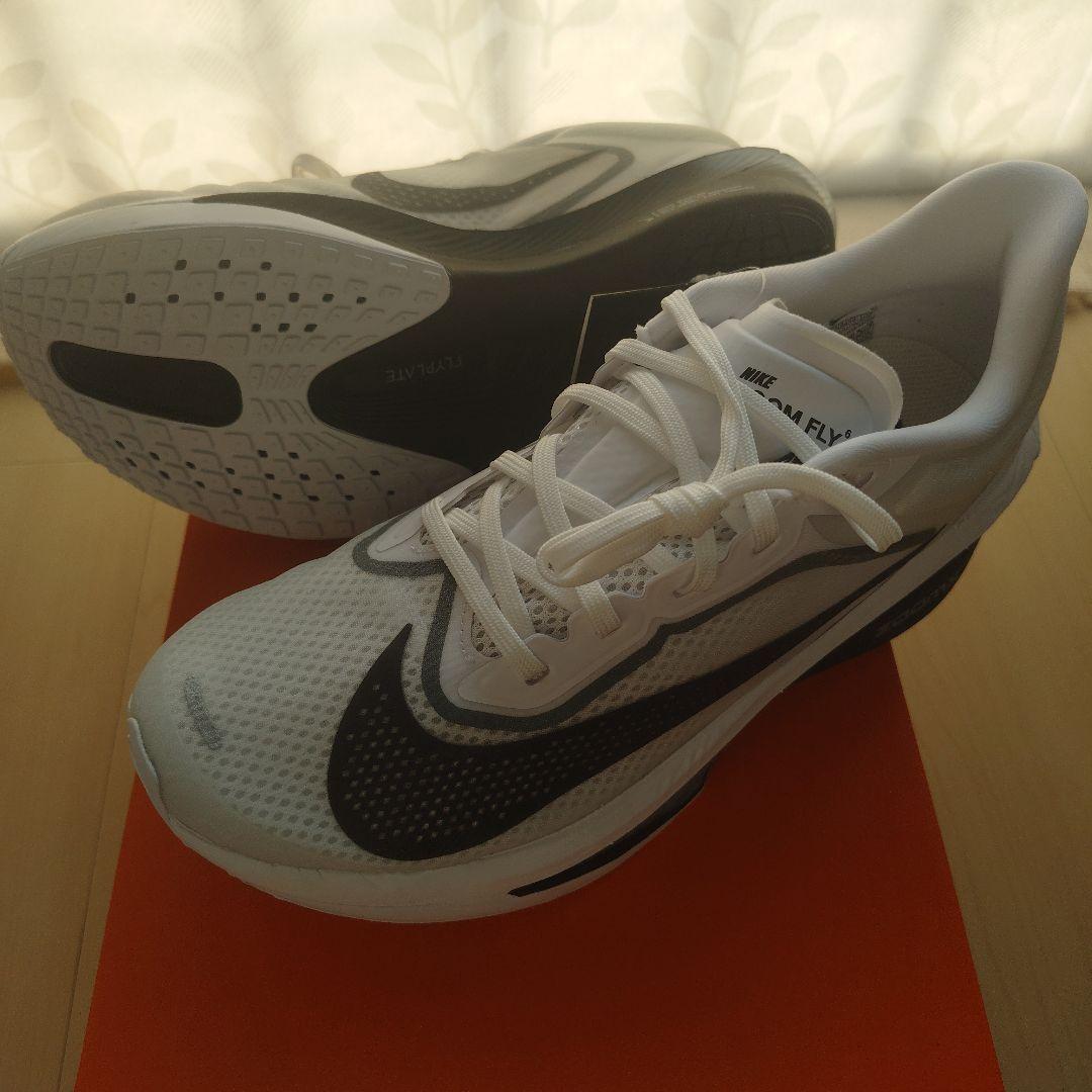 Nike ZOOM Fly6ランニングシューズ ホワイト/ブラック26cm