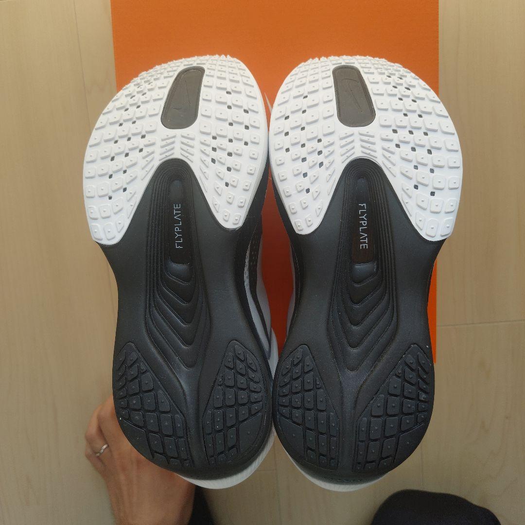 Nike ZOOM Fly6ランニングシューズ ホワイト/ブラック26cm