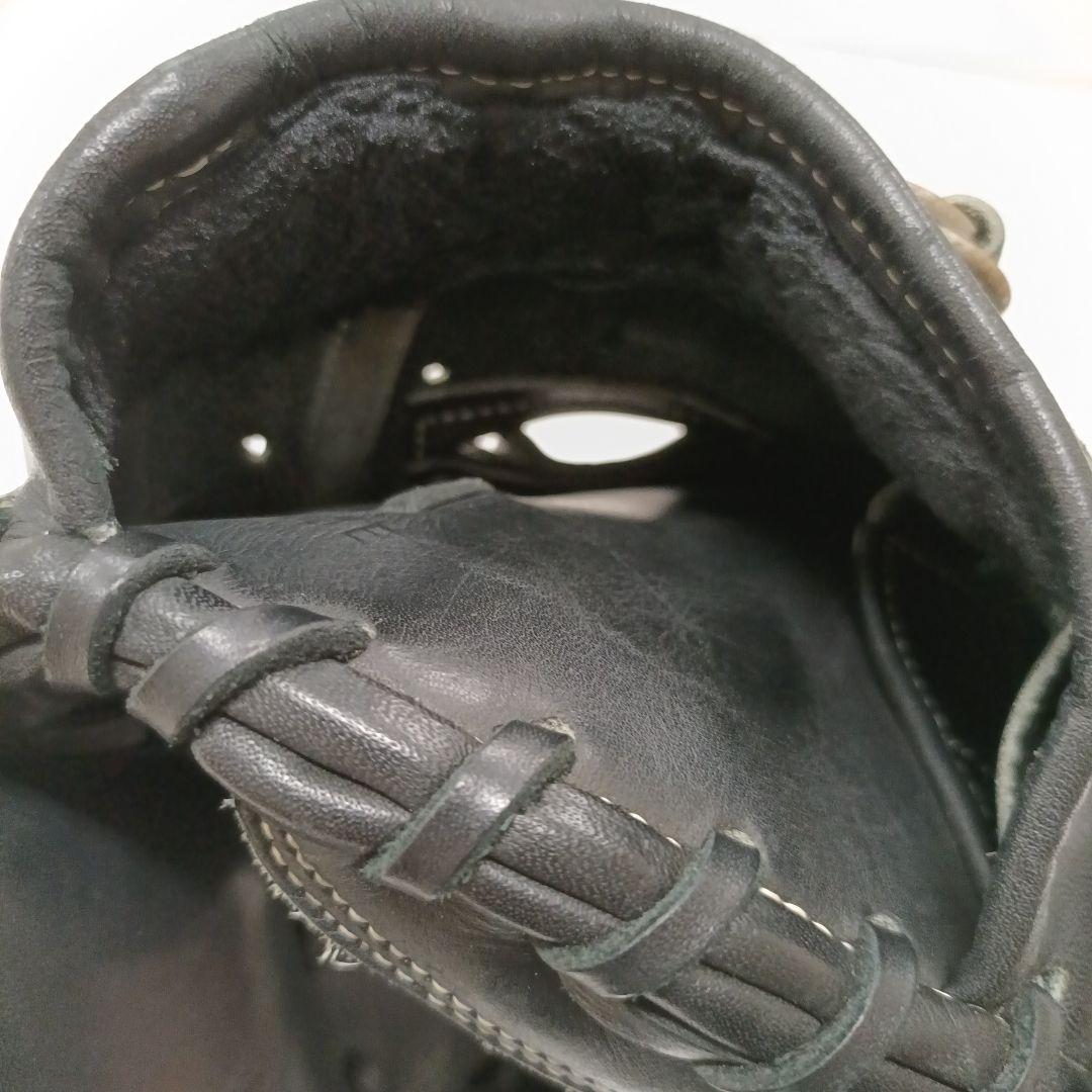 美品 UNDER ARMOUR キャッチャーミット 一般 軟式