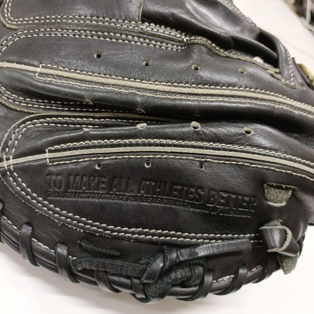 美品 UNDER ARMOUR キャッチャーミット 一般 軟式