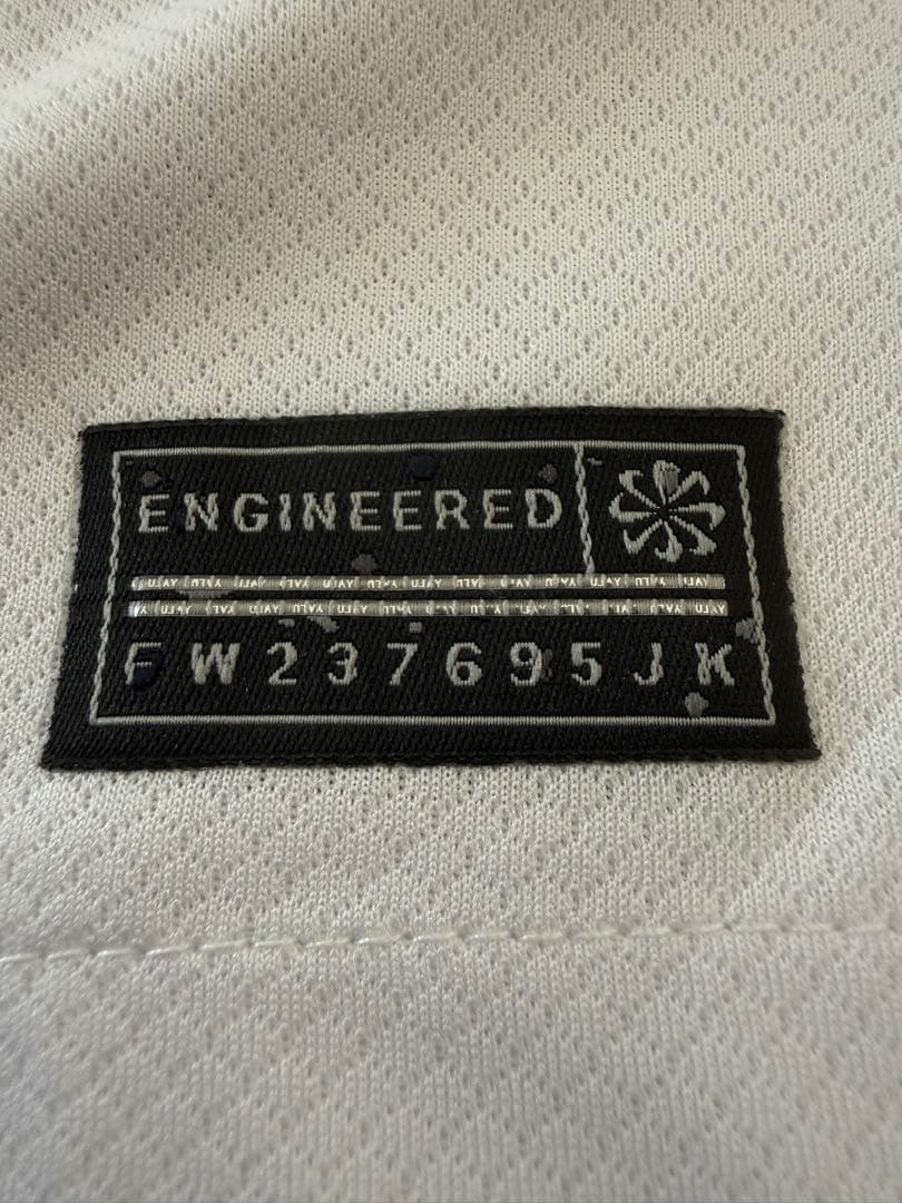 【激レア・お買い得　24/25 ENGINEERED】　トッテナム　37