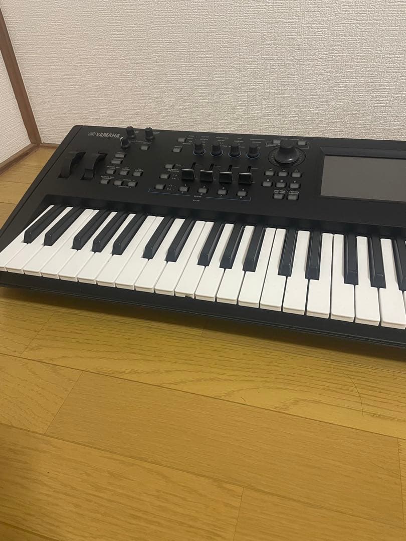 Yamaha MODX6＋シンセサイザー 61鍵　midiキーボード