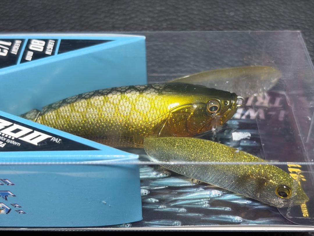 Megabass iウイングトリプルフライ×4 ①