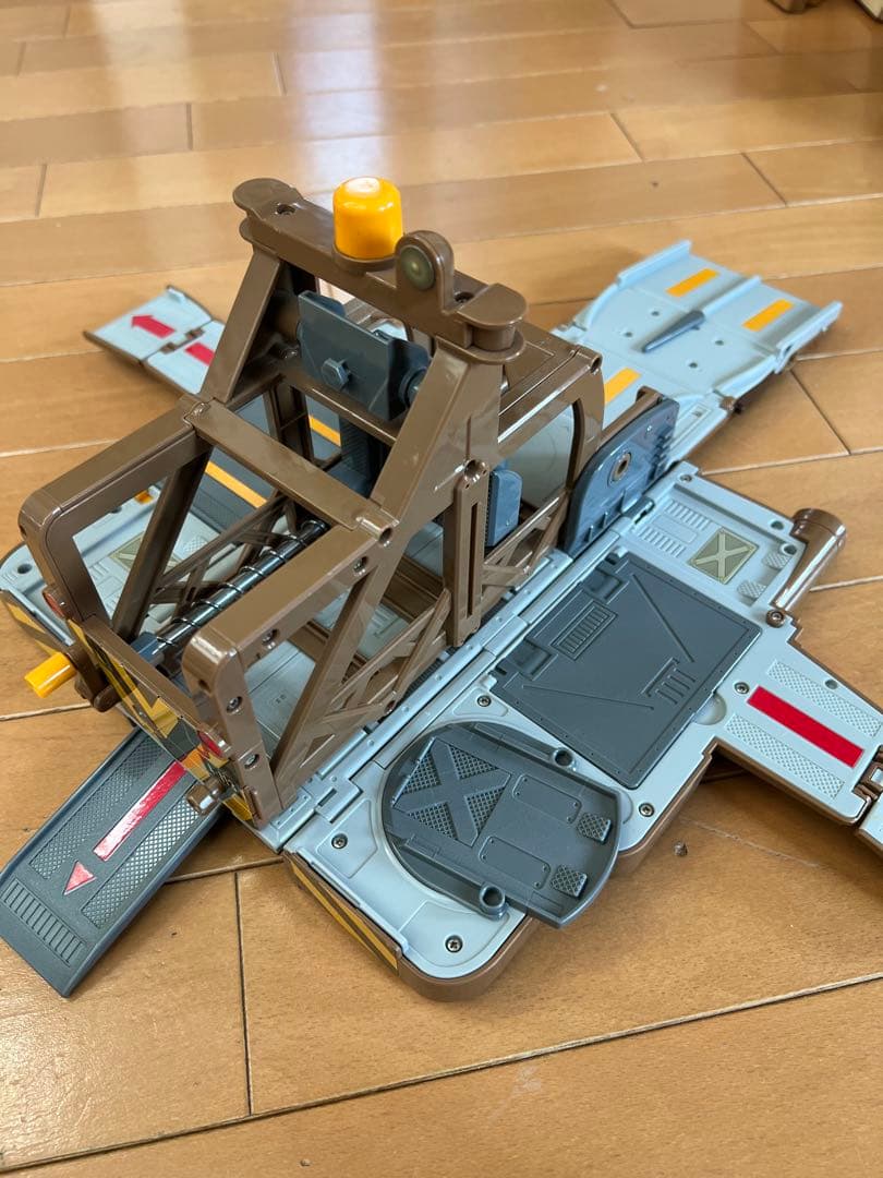 トミカ　基地に変身！メーター