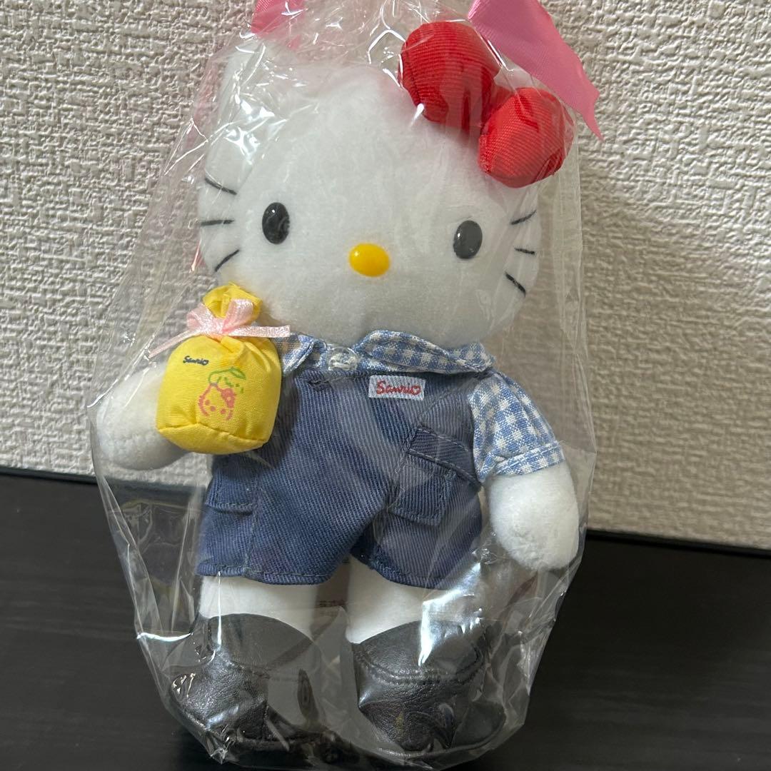 サンリオ ハローキティ ぬいぐるみ 制服シリーズ 未使用品