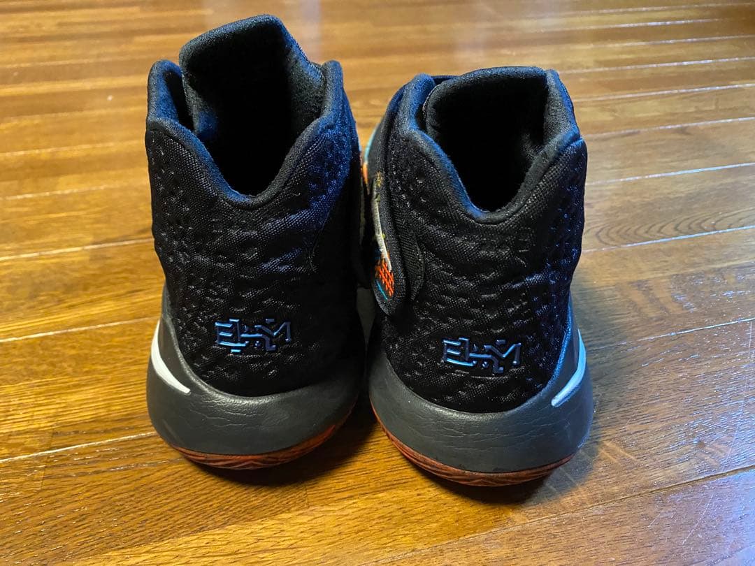 Nike Kyrie2 BHM カイリー