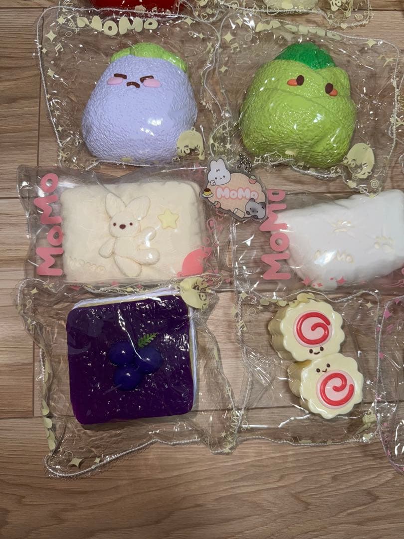 【美品】momoスクイーズ12個