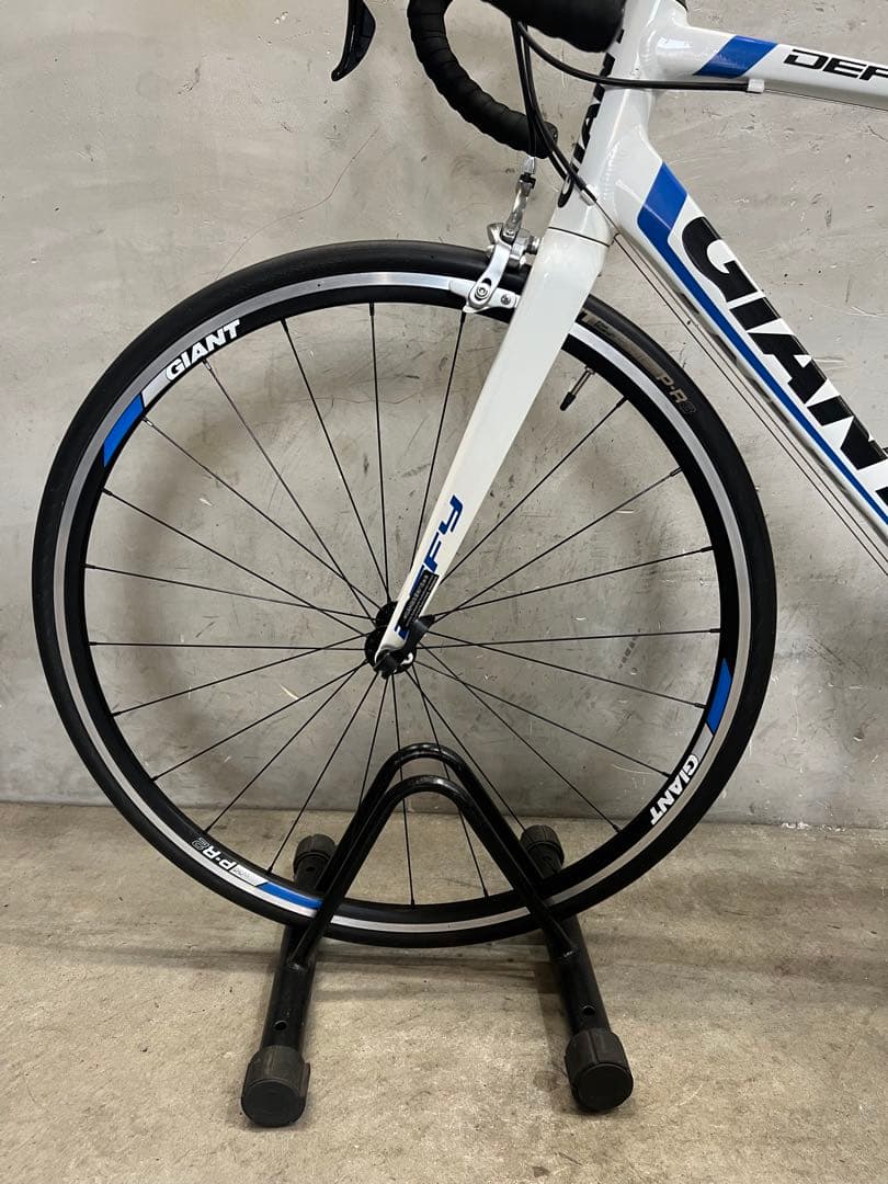 ロードバイク　GIANT DEFY 0 ジャイアント　DEFY 0