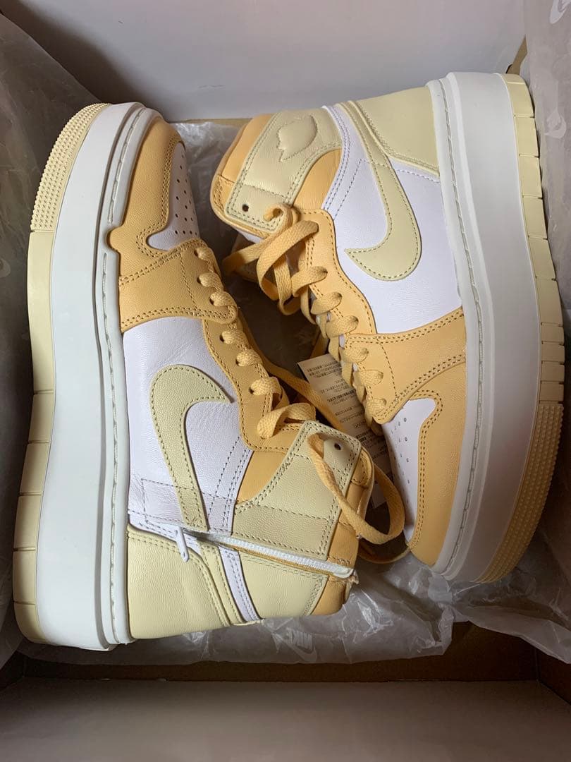 シューズ(女性用) Nike WMNS Air Jordan 1 High Elevate