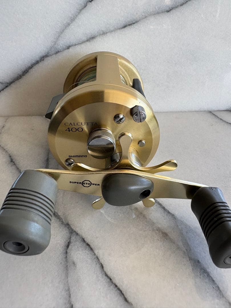 SHIMANO カルカッタ400 ベイトリール