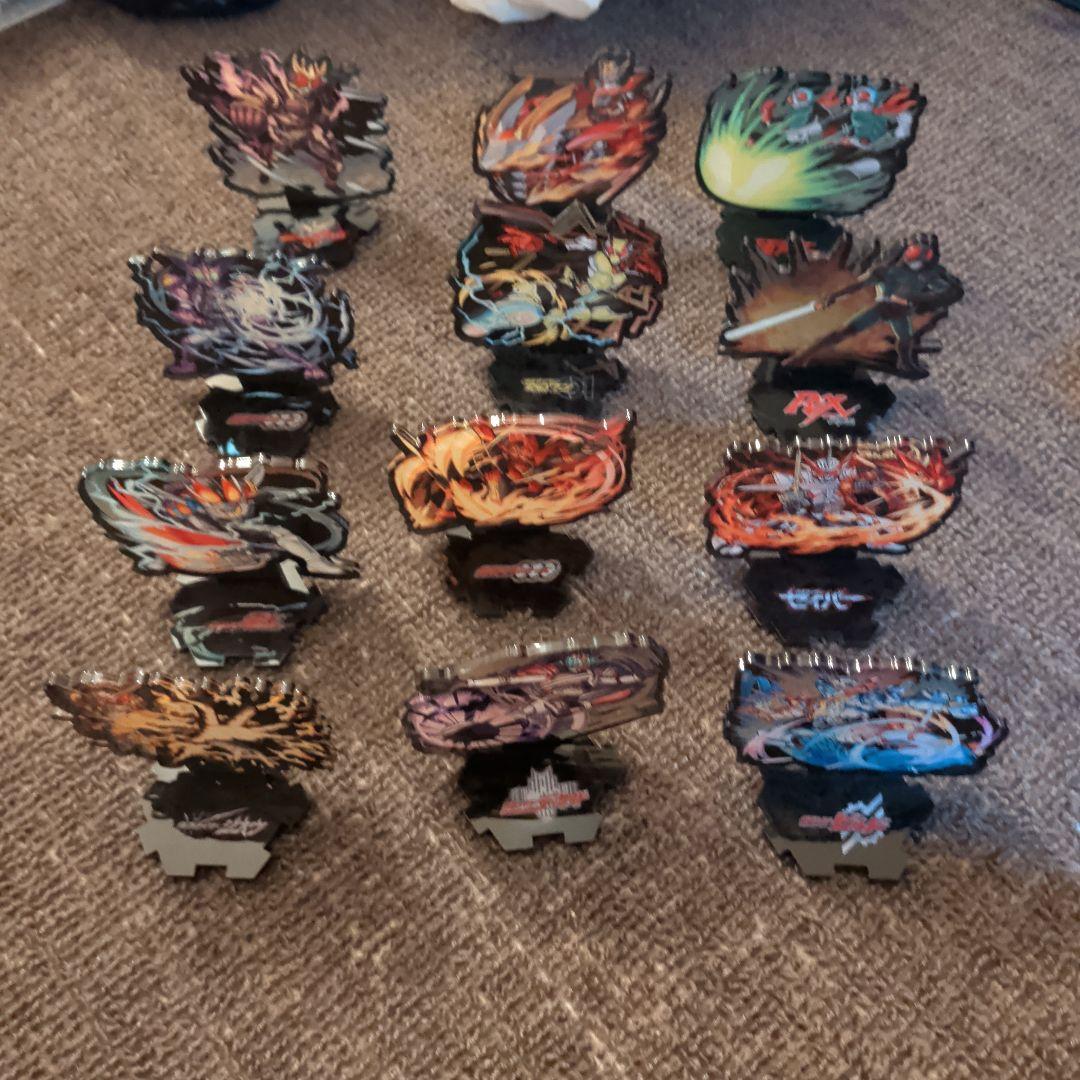 仮面ライダー　モンスト　コラボ　アクスタ