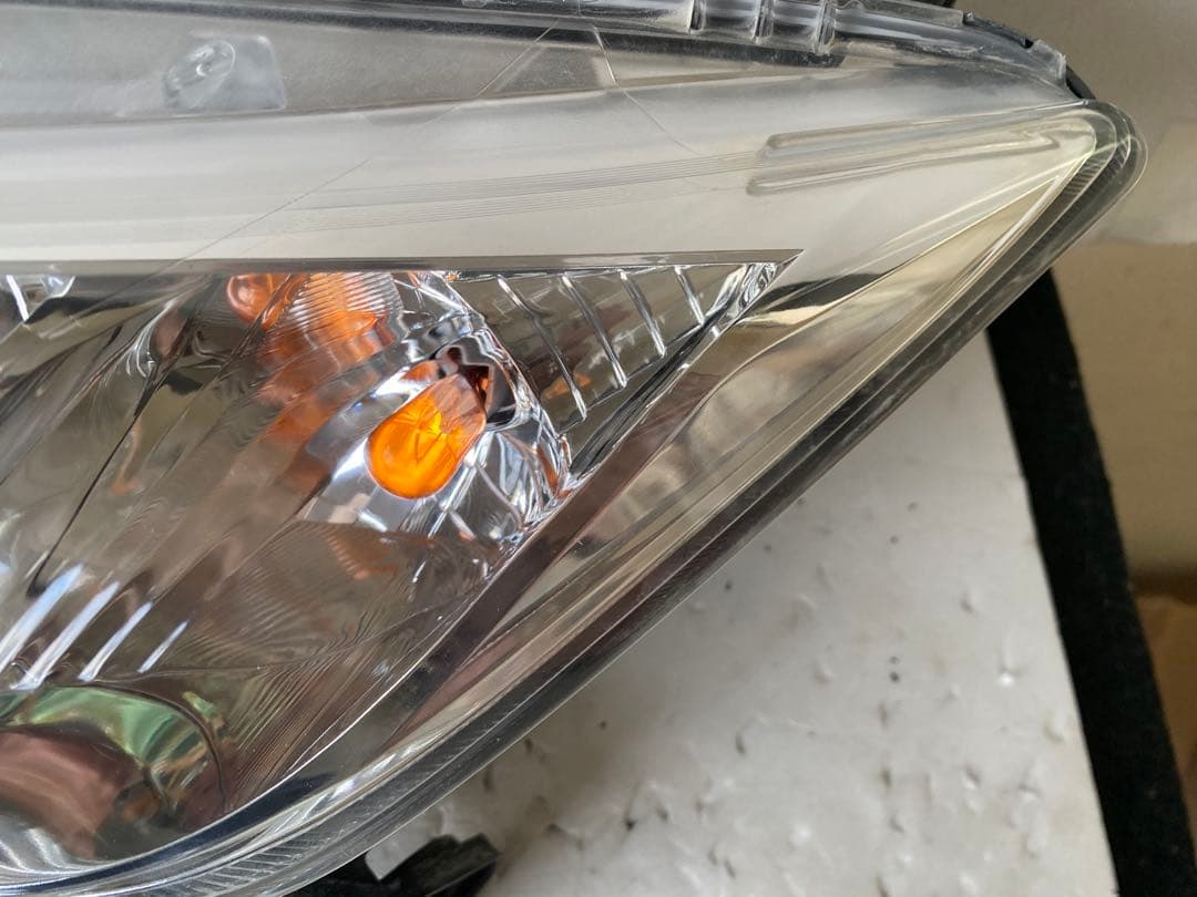 ホンダ グレイス GM4 / GM5 / GM6 系純正ヘッドライト 左右セット