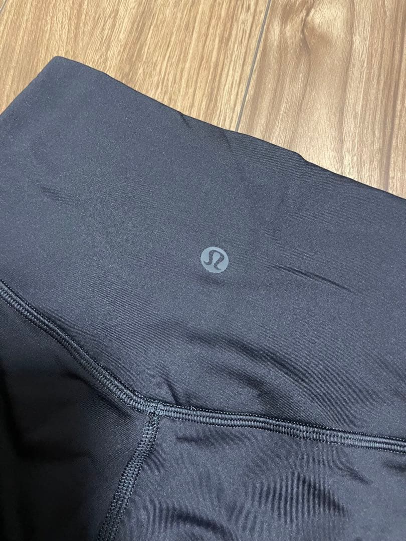【美品】lululemon(ルルレモン) レギンス　ブラック