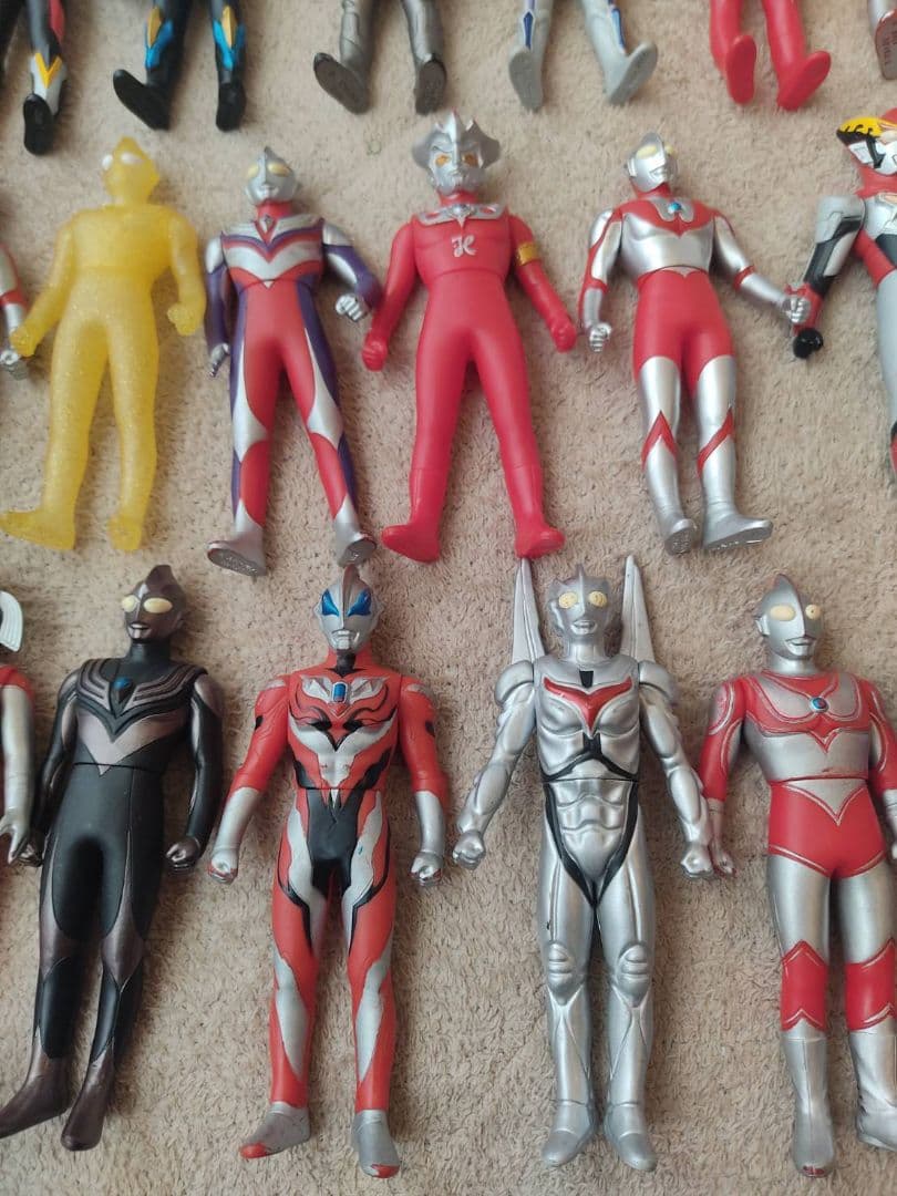 ウルトラマン ソフビ フィギュア 大量 まとめ売り 怪獣 宇宙人