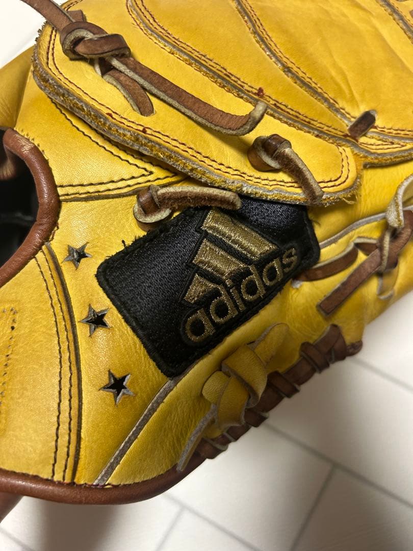 いな　希少！adidas 投手用グローブ