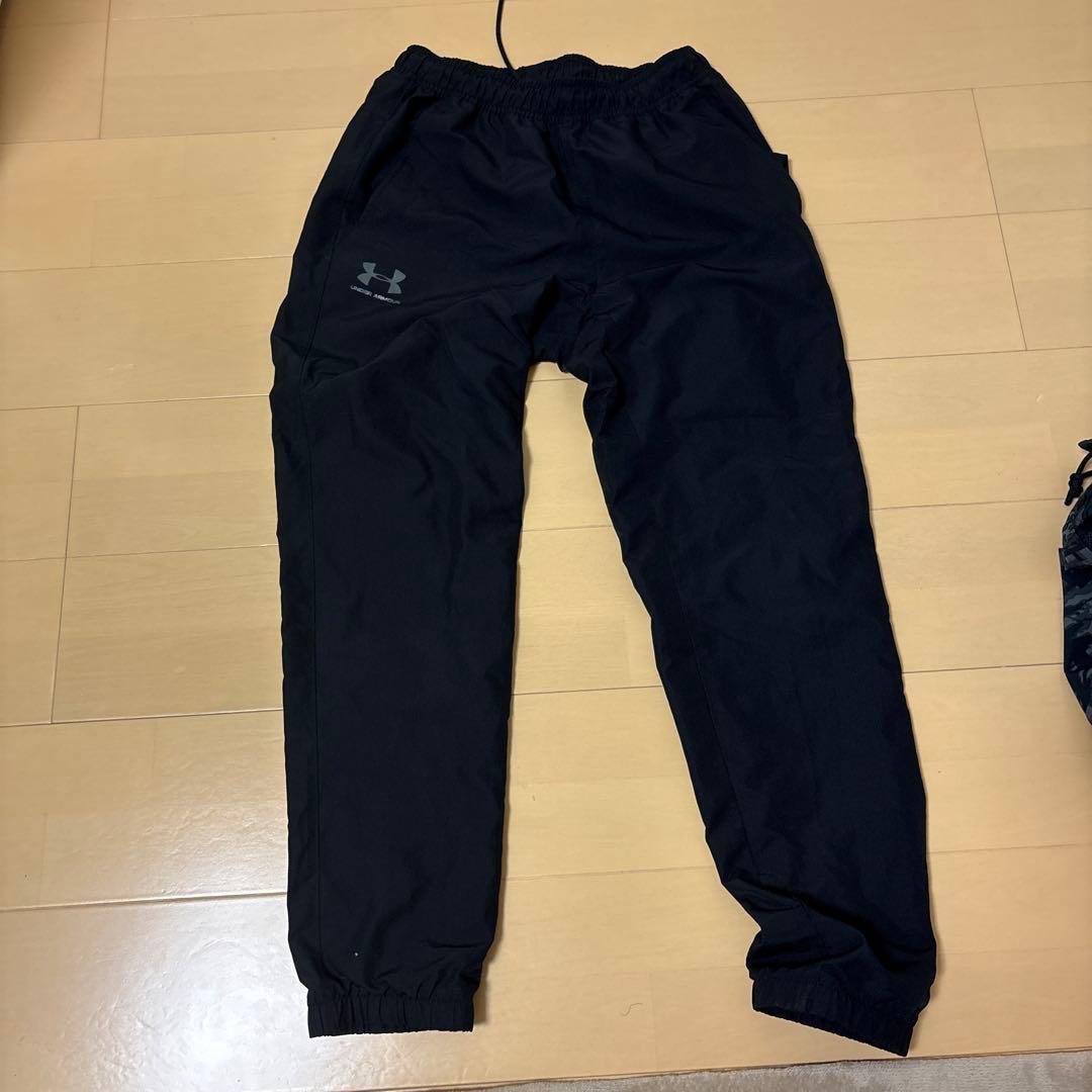 UNDER ARMOUR セットアップ　スポーツスタイル ウインドブレーカー