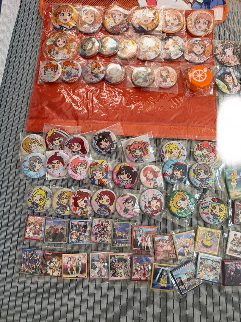 ラブライブ ラブライブサンシャイン 虹ヶ咲学園 スーパースタ 缶バッジ 痛バ