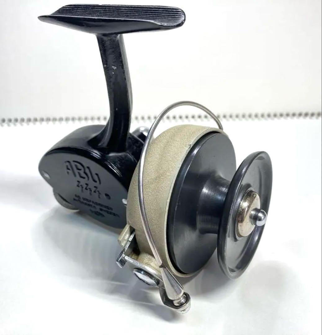 ABU444【RECORD魚ロゴ刻印】スピニングリール　ビンテージ