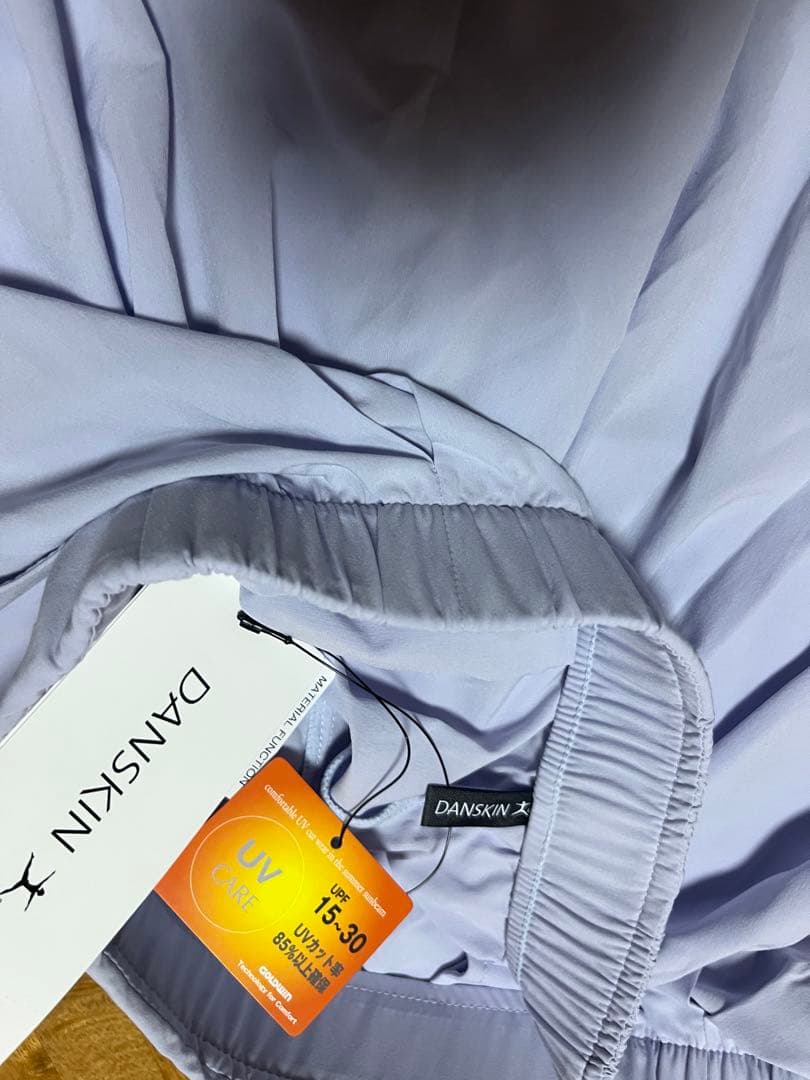 ダンスキン新品DANSKINスカート風パンツヨガランニングノースフェイス
