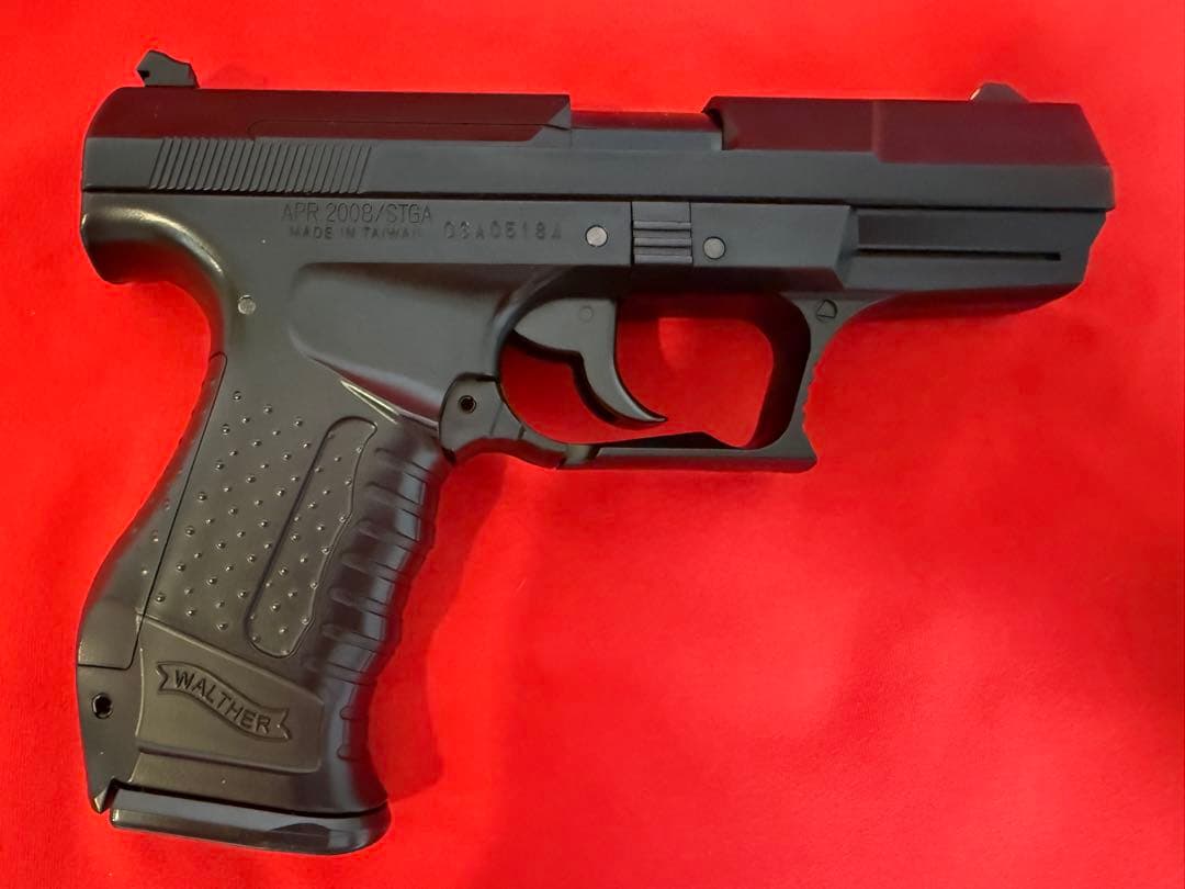 SIIS ★☆ エスツーエス エアコッキングガン P99 BK トイガン