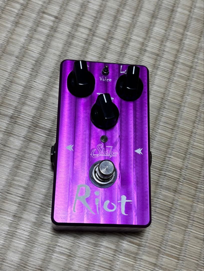 ギター suhr riot