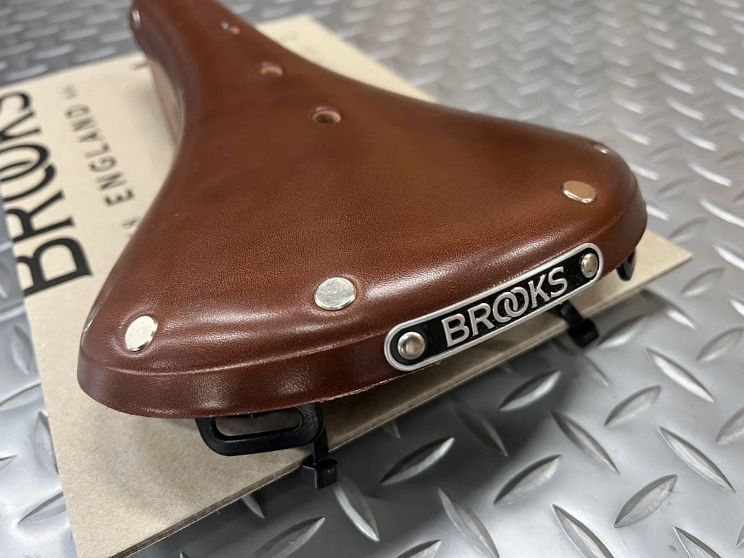 BROOKS B17 “BROWN”