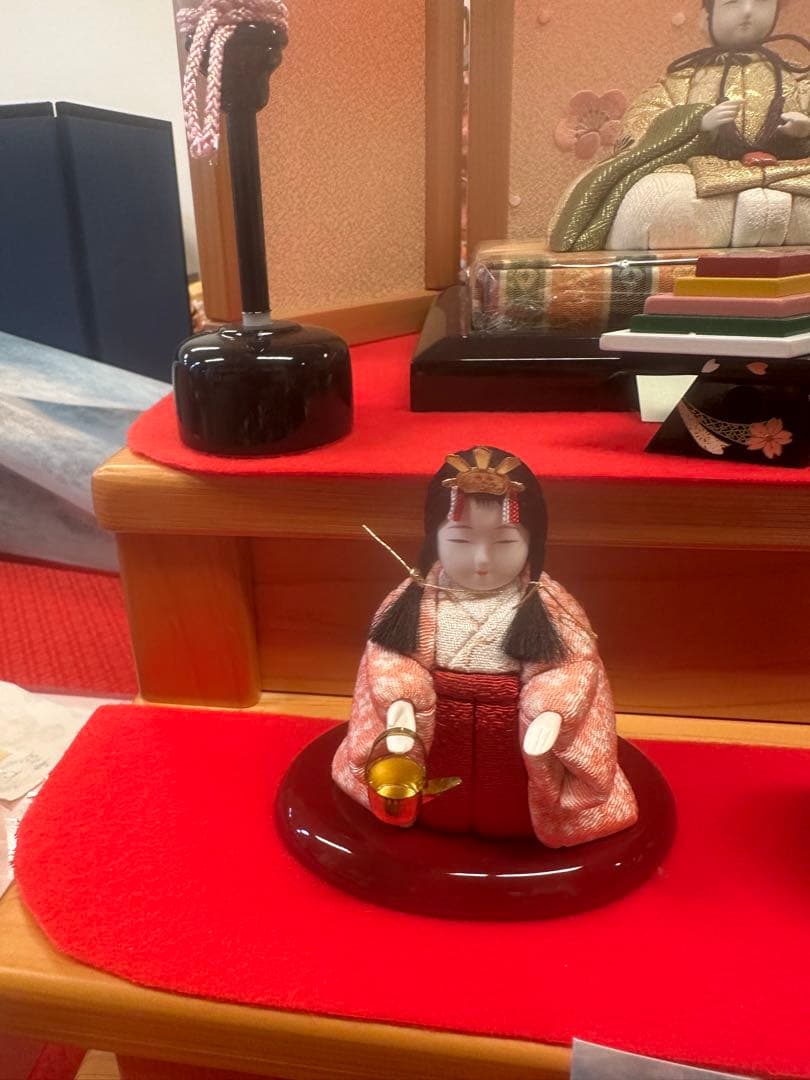 三段飾り 五人飾りひのき無垢材 雛人形セット 木製台屏風付き 新品未使用