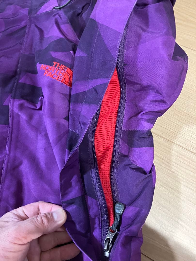 美品★お洒落★ノースフェイス スノボウエア HYVENT マウンテンパーカー