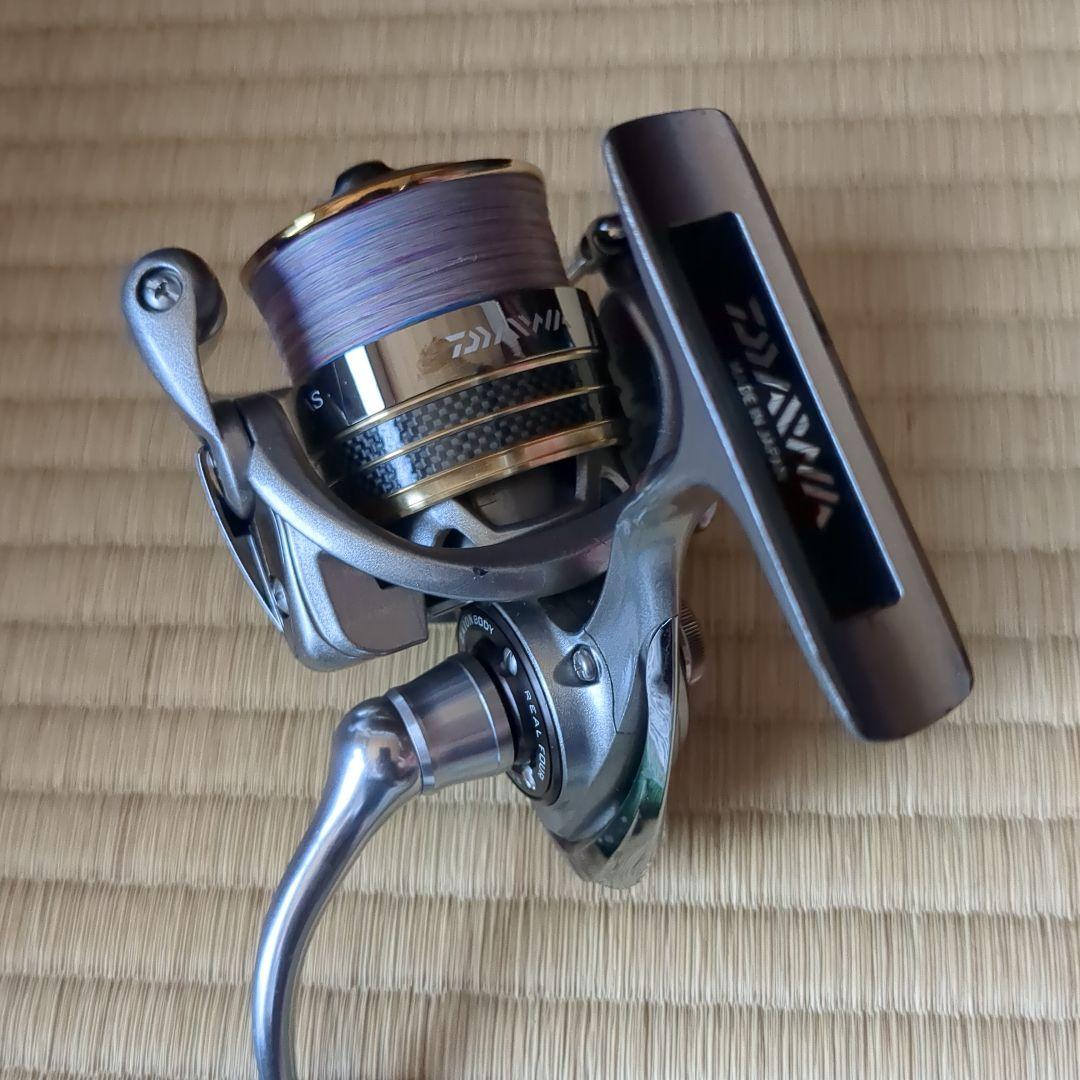 Daiwa LUVIAS 2506H スピニングリール