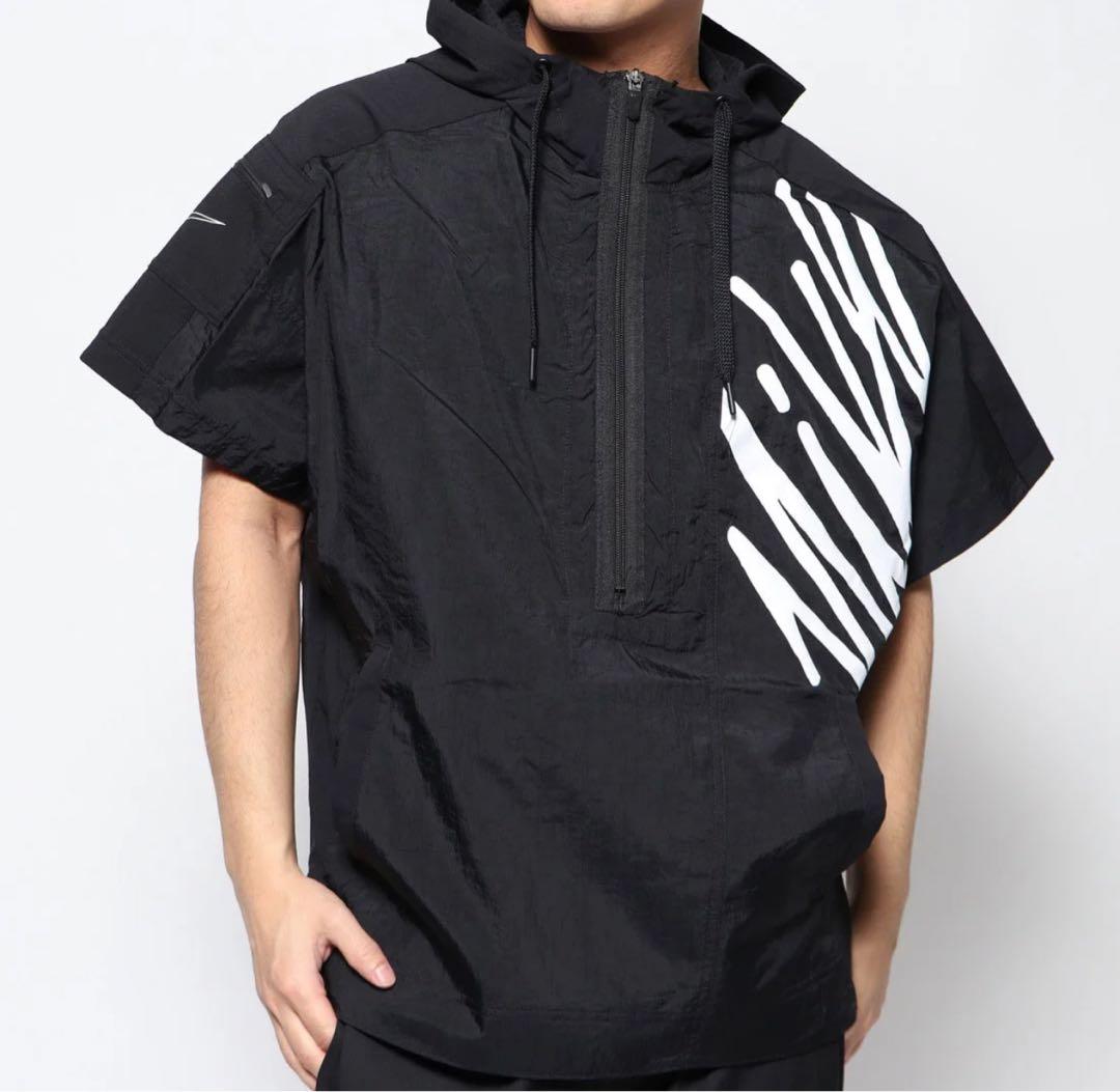 【完売品・新品】　NIKE ウェアセット　XL フーディ半袖　ハーフパンツ