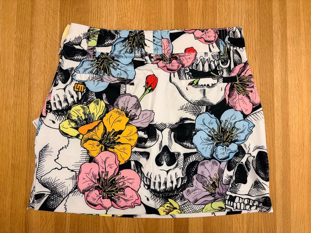 新品　LOUD MOUTH ゴルフ　スカルフラワースカート Mサイズ　UVカット