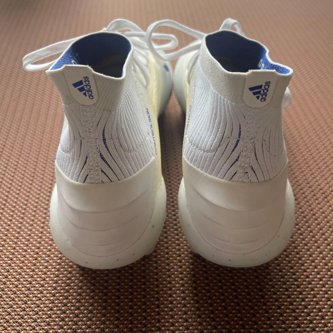 adidas PRIMEKNIT サッカーシューズ ホワイト/ブルー