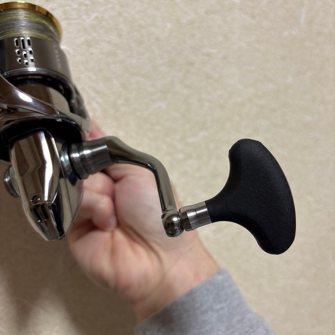 【超美品】シマノ 18ステラC3000XG早い者勝ち