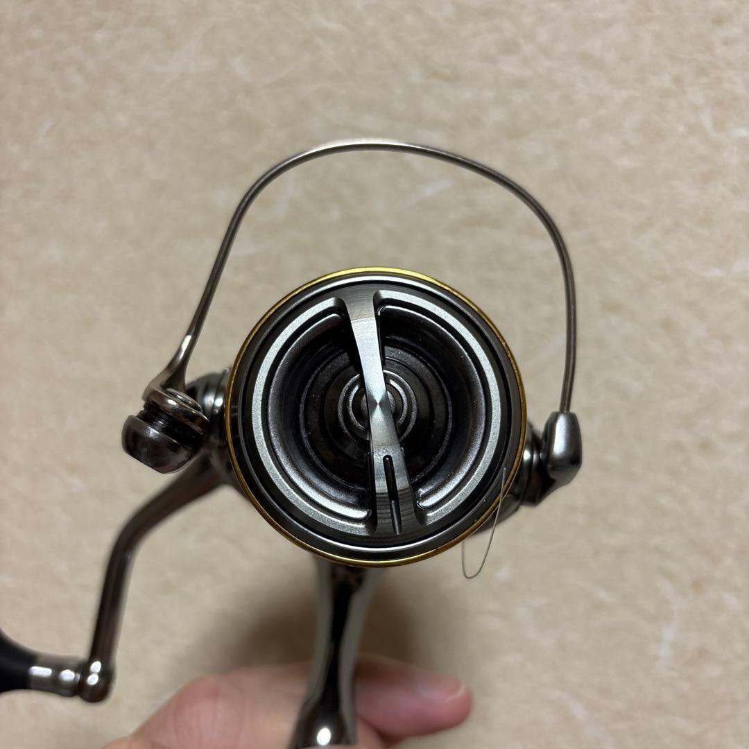 【超美品】シマノ 18ステラC3000XG早い者勝ち