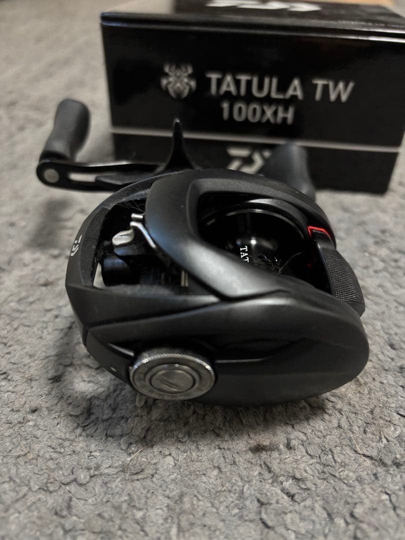 ほぼ未使用　ダイワ TATULA TW 100XH タトゥーラ