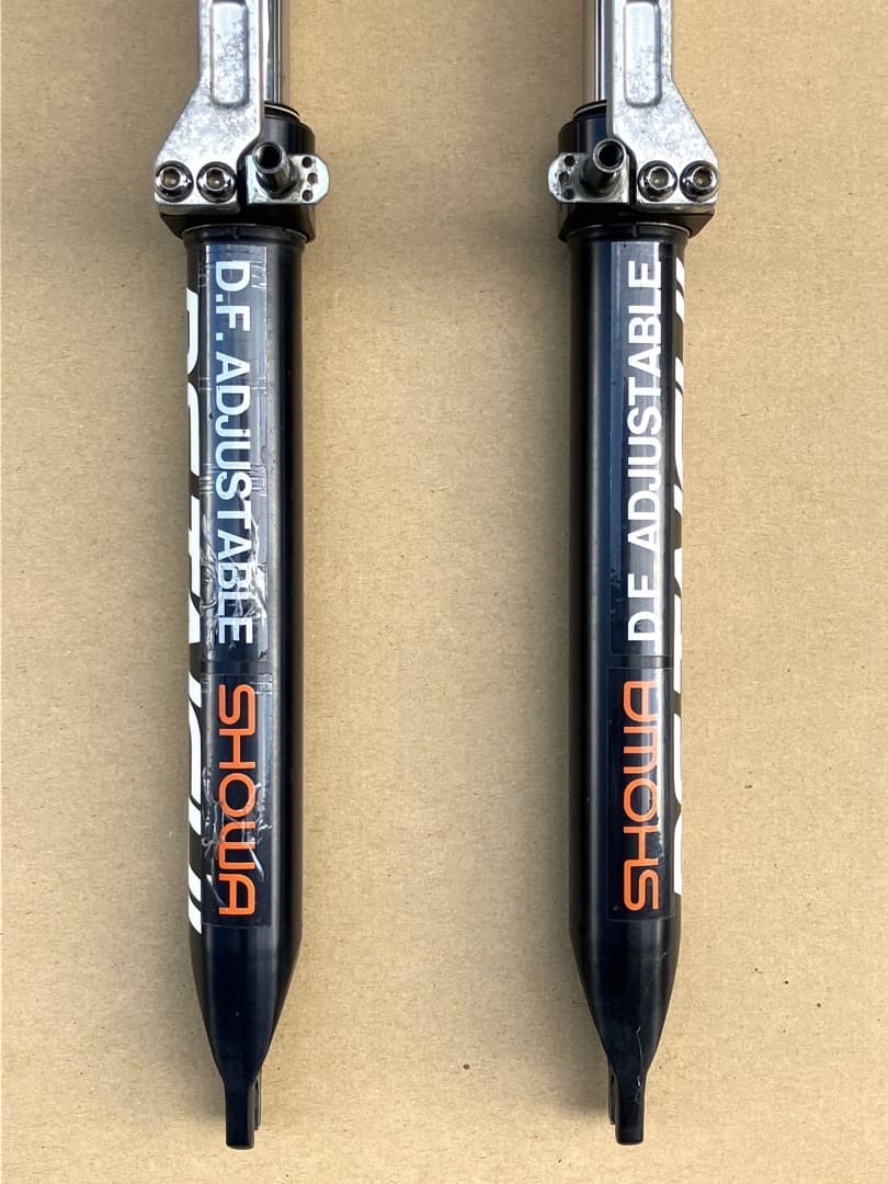 SHOWA RS タイチ　フロントサスペンション