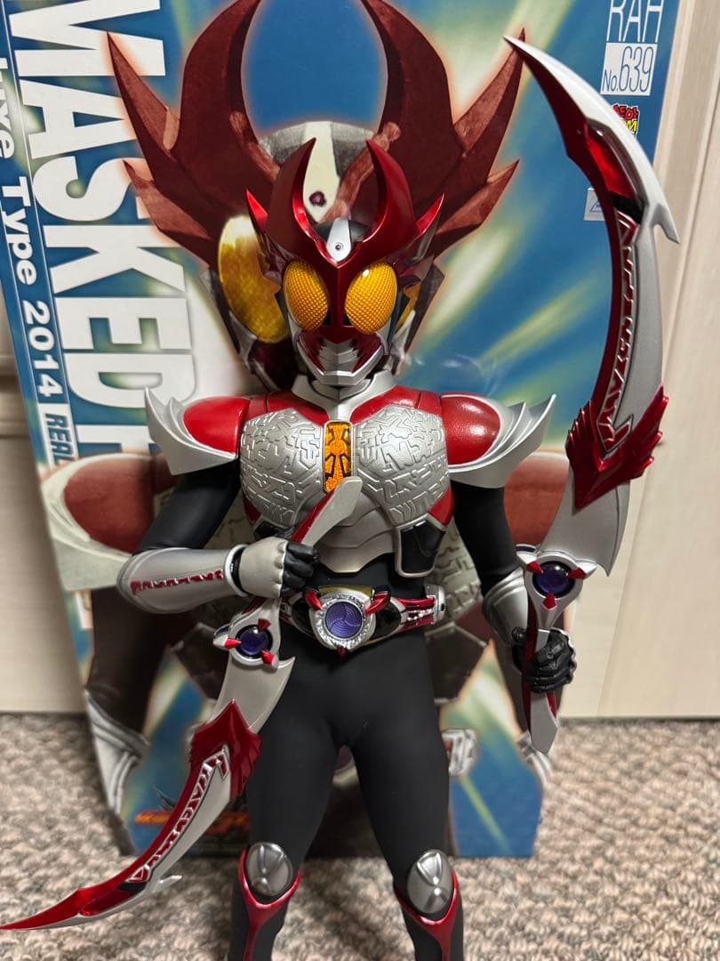 RAH DX 仮面ライダーアギト シャイニングフォーム