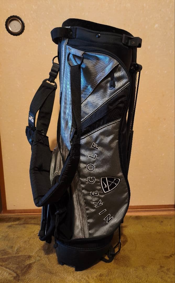 Nike Golf スタンド付きキャディバッグ ブラックシルバー値段交渉️⭕️