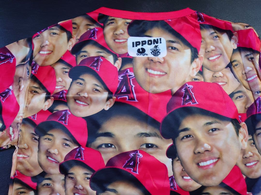 大谷翔平　顔だらけTシャッ　エンジェルス　球場配布品
