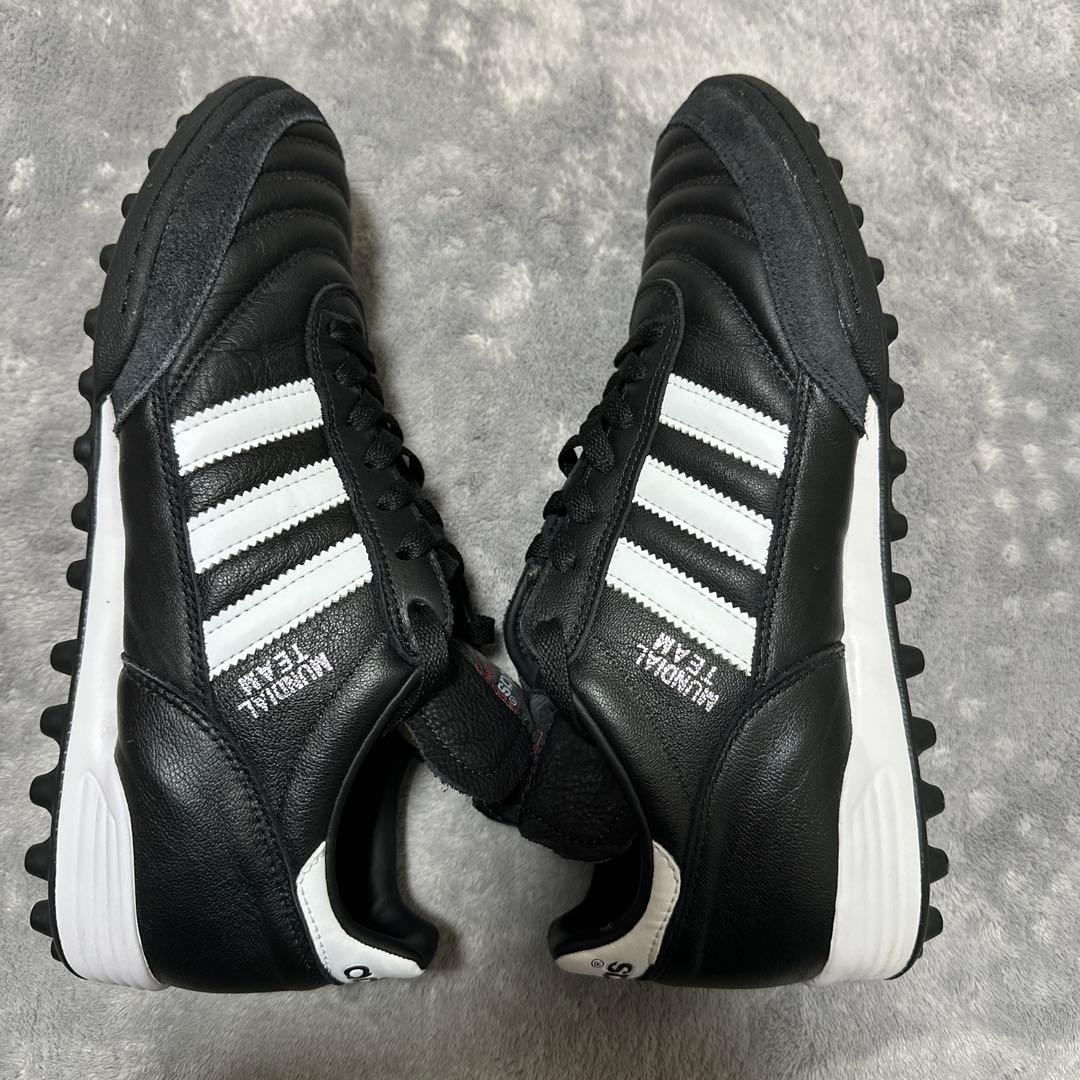 シューズ Adidas mundial team