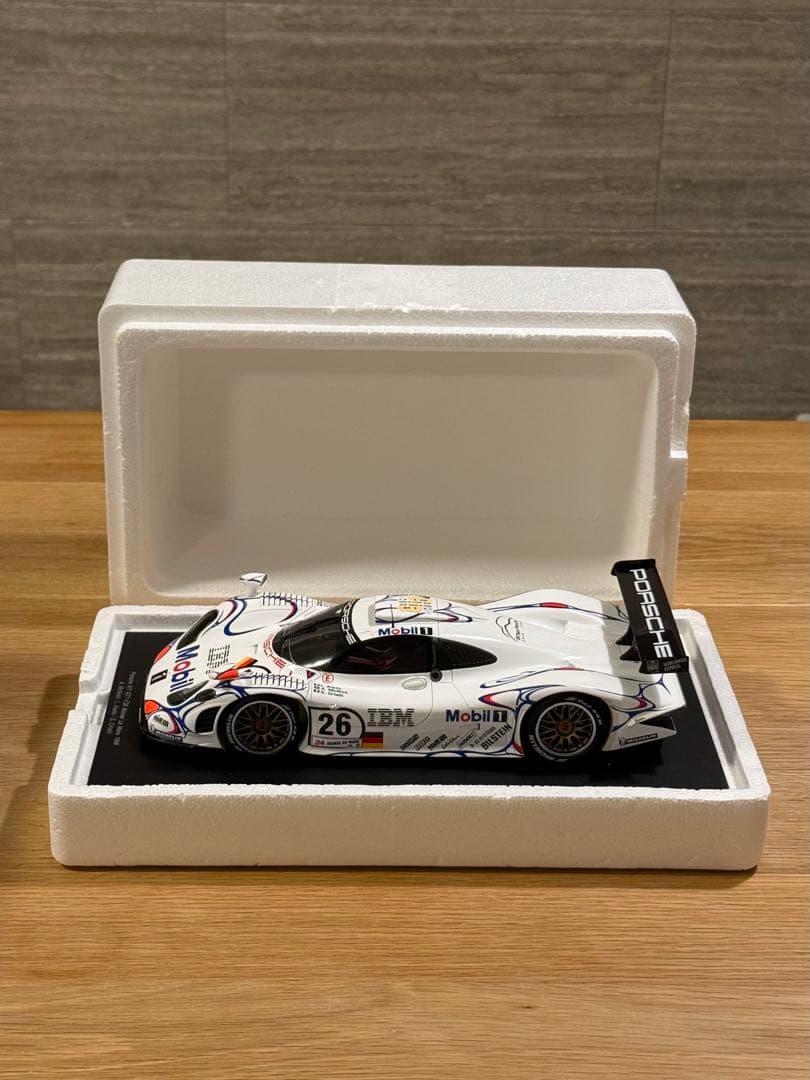 スパーク1/18 ポルシェ 911 GT1 1998 Lemans winner