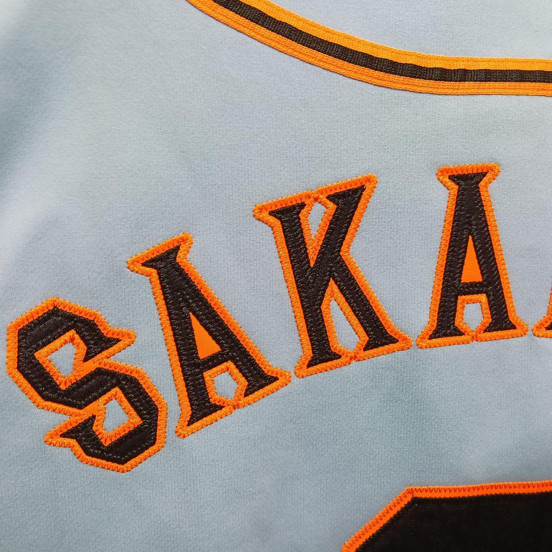 【極美品】アディダス製 読売ジャイアンツ 坂本勇人 ビジター刺繍水色ユニフォーム