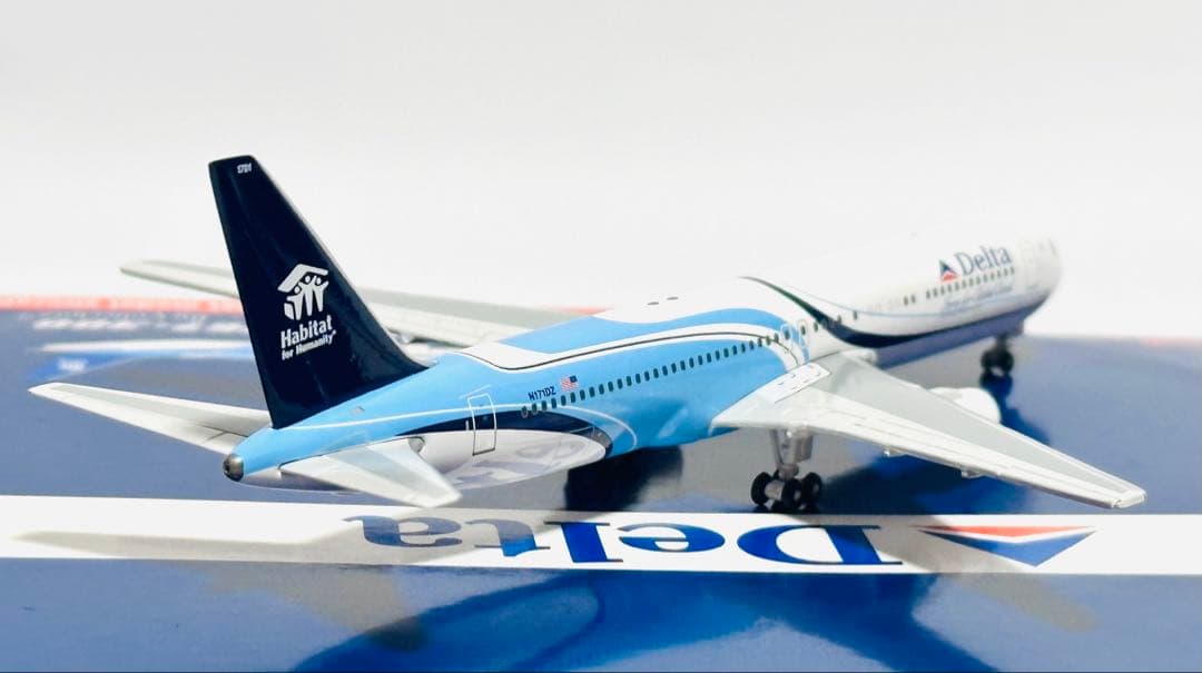 Gemini 1/400 B767-300 デルタ航空 Habitat特別塗装