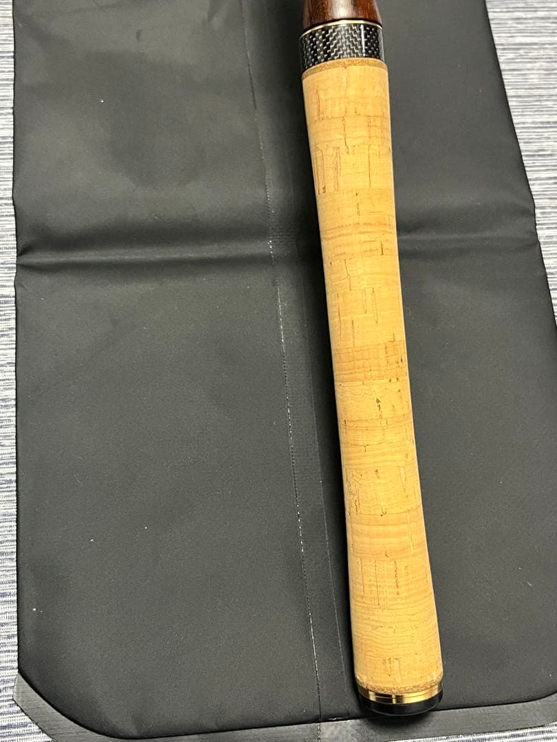 シマノ　ワールドシャウラ2650FF-2☆綺麗☆早い者勝ち☆処分品☆赤シャウラ