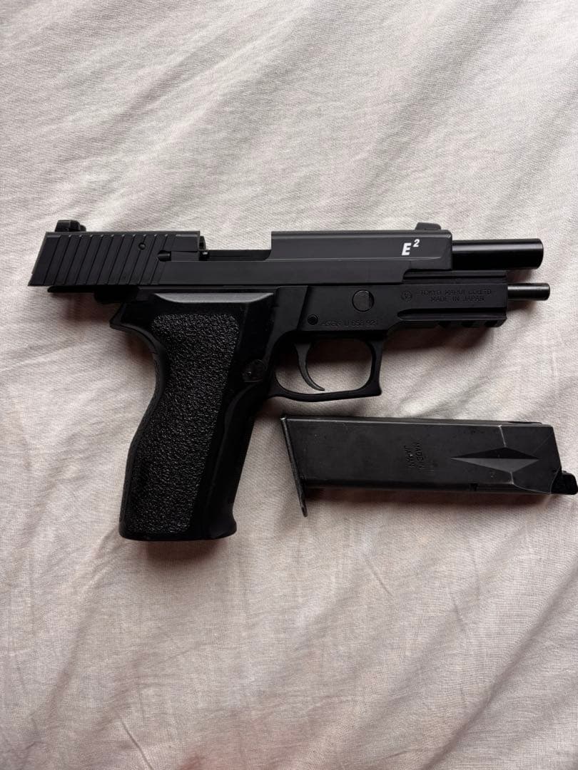 東京マルイ P226E2　ガスブローバック　エアガン　警察装備　サバゲー