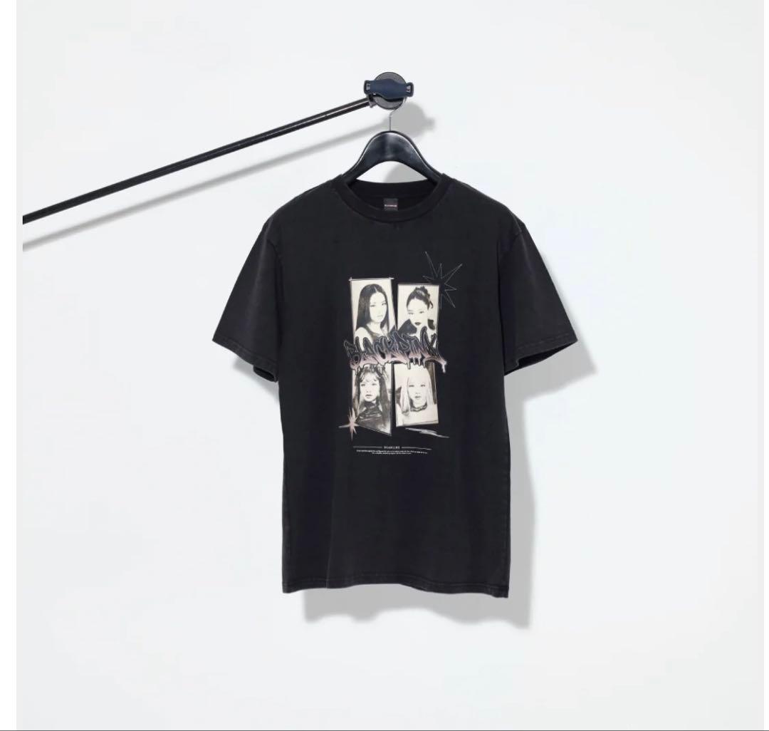日本限定デザイン‼️BLACKPINK DEADLINE グラフィックTシャツ