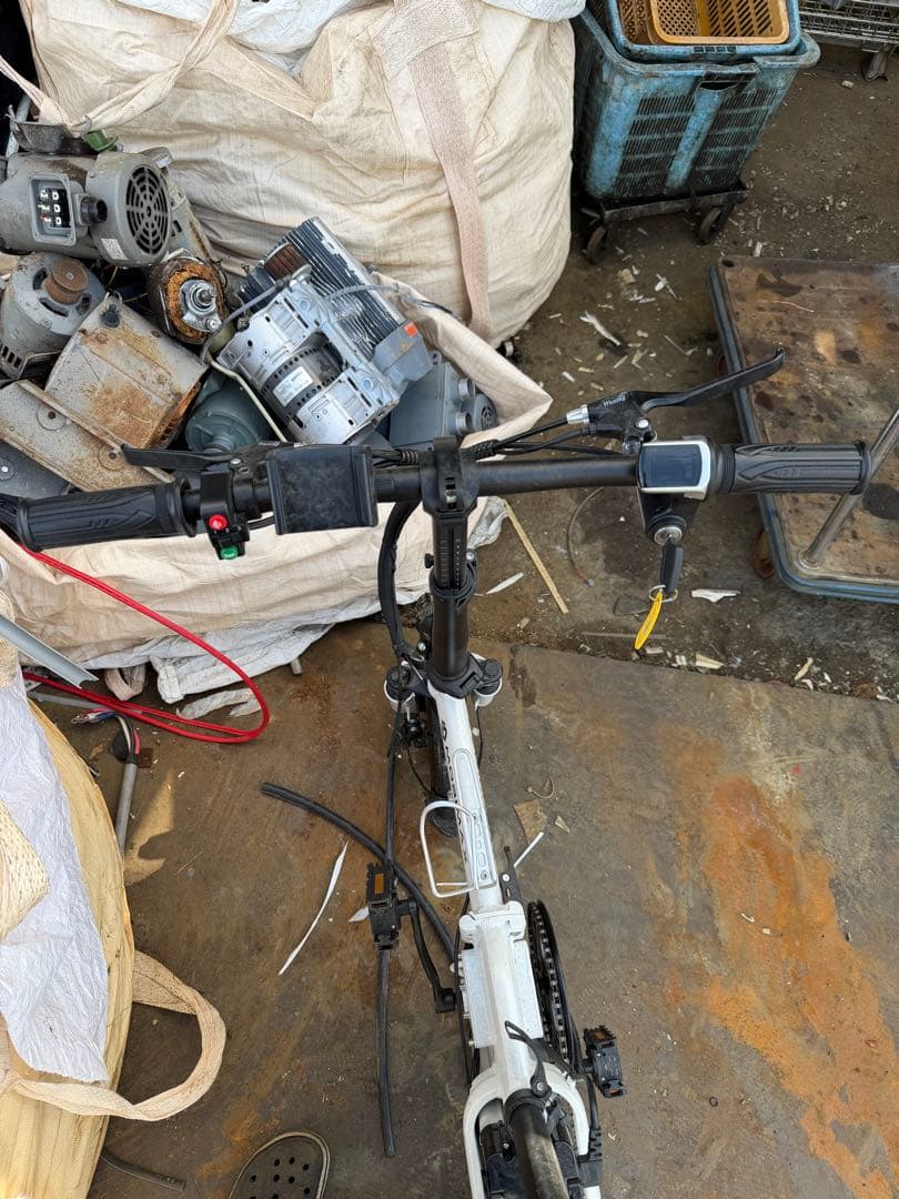 MOBIMAX 電動アシスト自転車 折りたたみ式 ホワイト