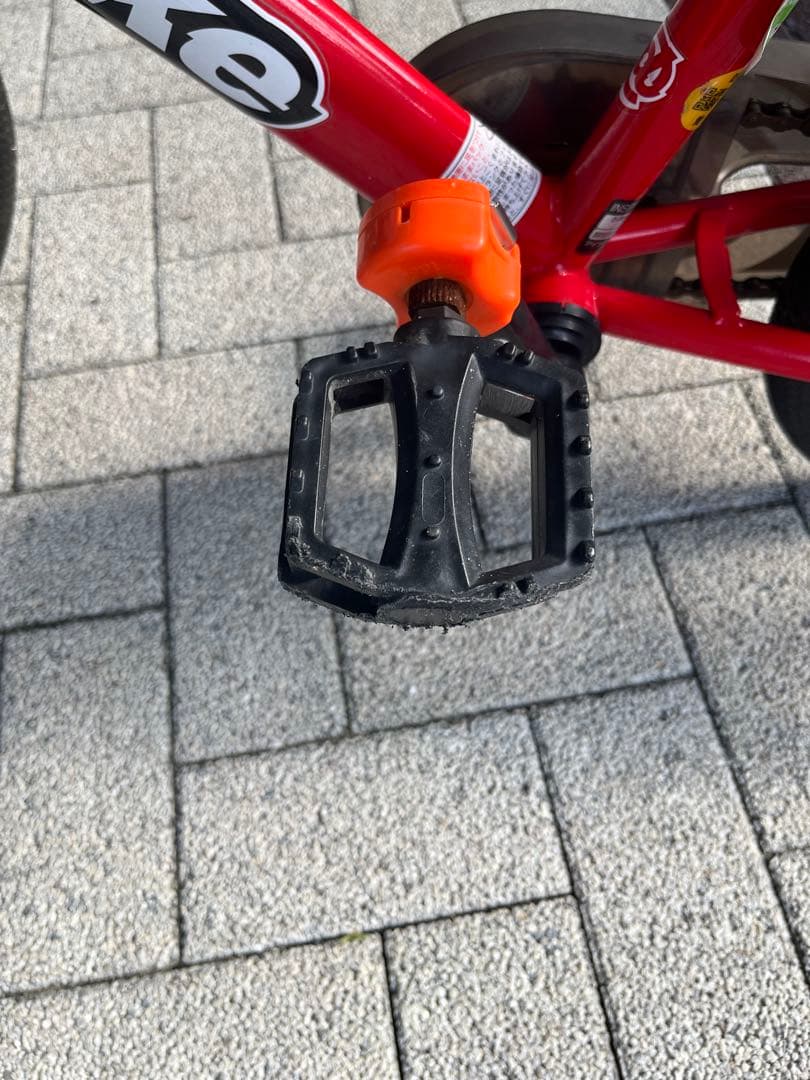 d-bike 16インチ 補助輪付き　自転車　子ども　[北名古屋市周辺渡し]