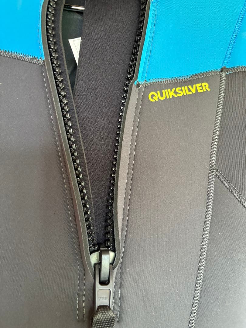 SALE！Quiksilver フルスーツ 130サイズ 青黒