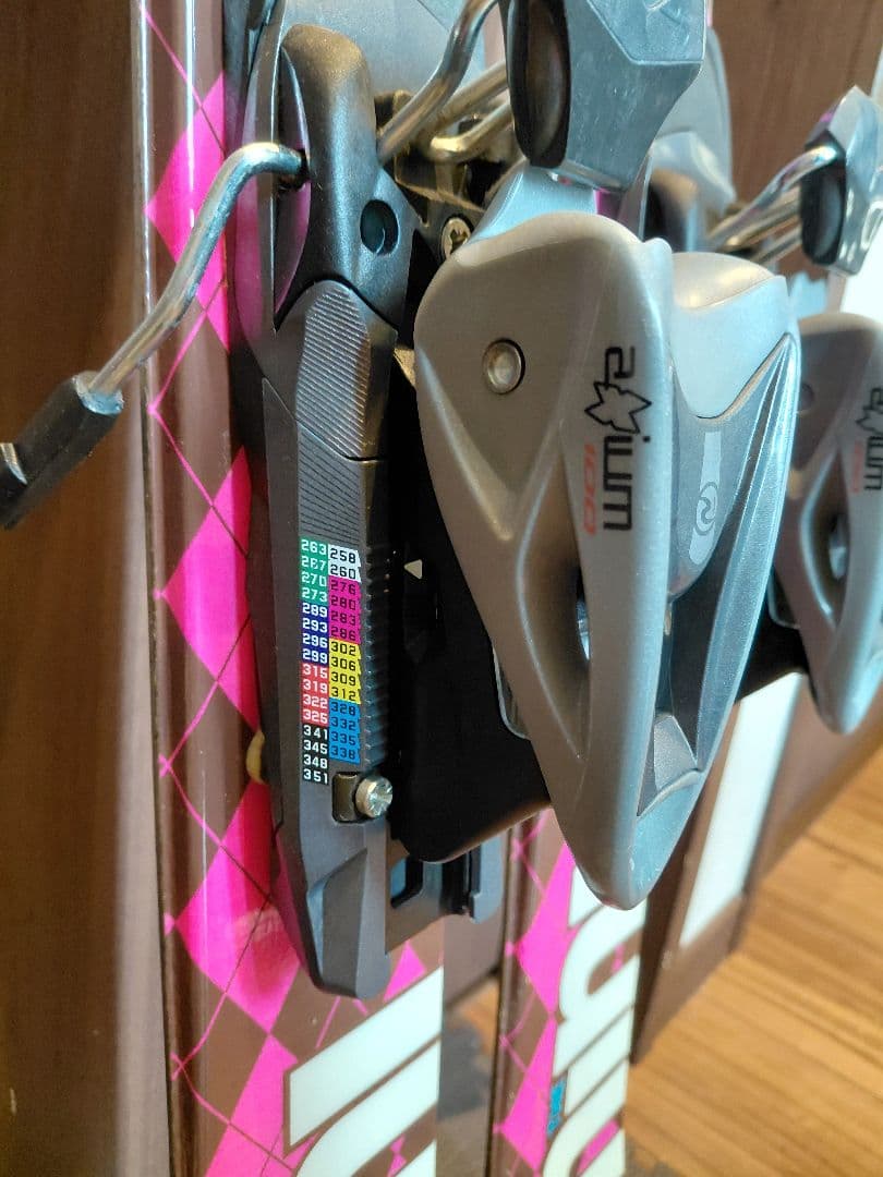 大特価❗ROSSIGNOL 128 ミッドスキー ショートスキーセット❗